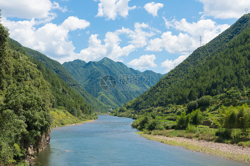 浙江夏季的山水风光图片