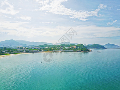 蓝天白云湖海南三亚背景