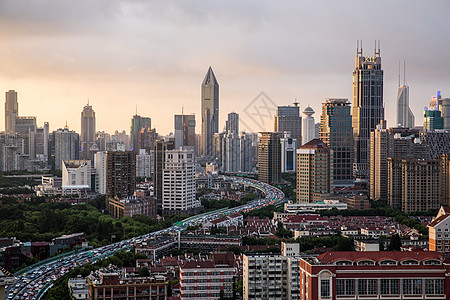 景观道路傍晚的高架交通繁忙背景