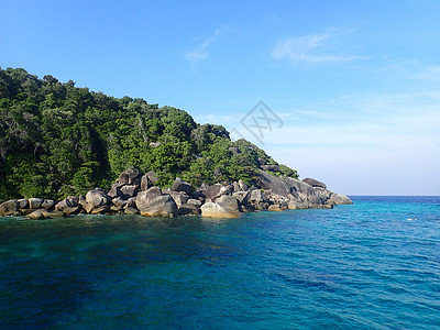 斯米兰苏林岛的海边背景