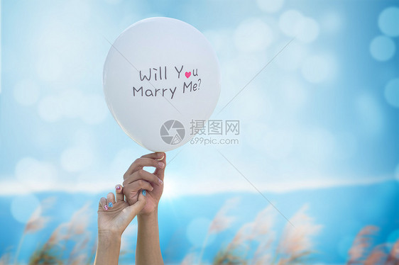 情侣一起放气球图片