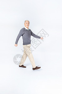 人物模型老年人散步背景