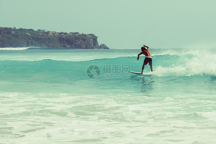 ‘~大海边冲浪的人  ~’ 的图片