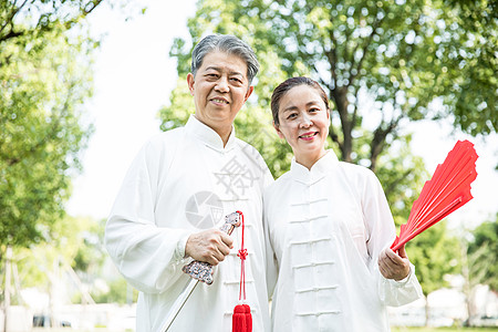 老年人太极锻炼高清图片