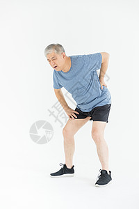 腰伤老年人运动受伤背景