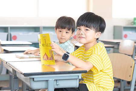 小学生课后读书背景图片