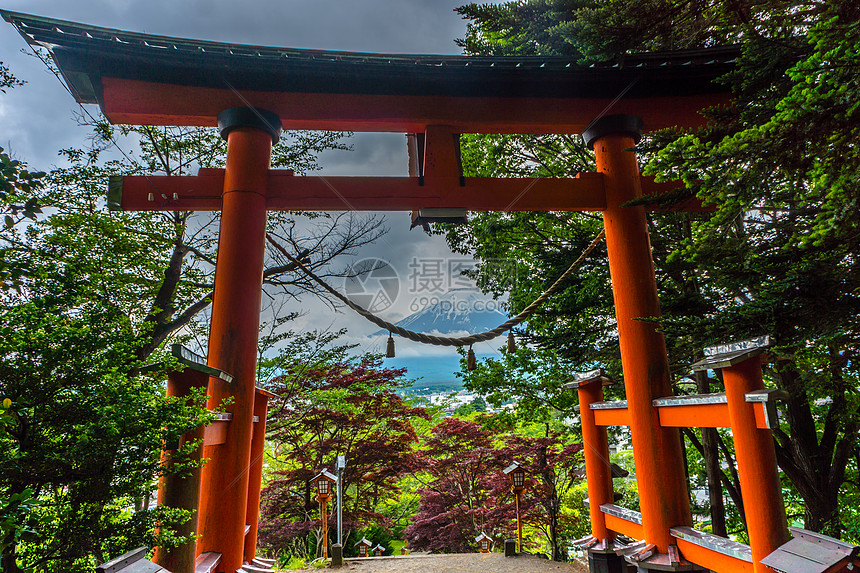 日本富士吉田市新仓山浅间神社图片