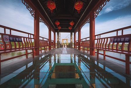 中式廊桥背景图片