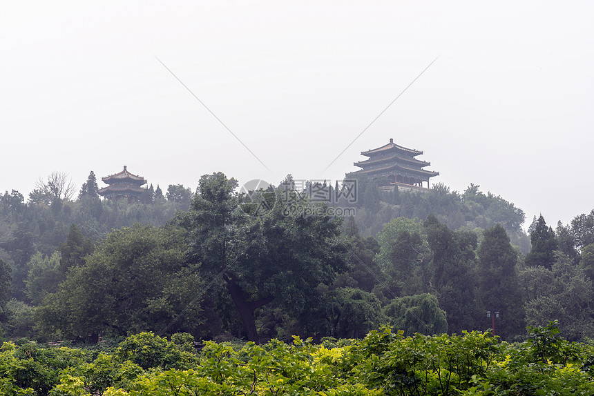 雾霾景山图片