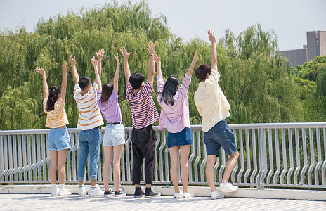 高个子特点男生_高个子素材图片_高个子男生的型女生男生长相耐看图片