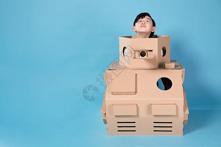 儿童与坦克背景图片