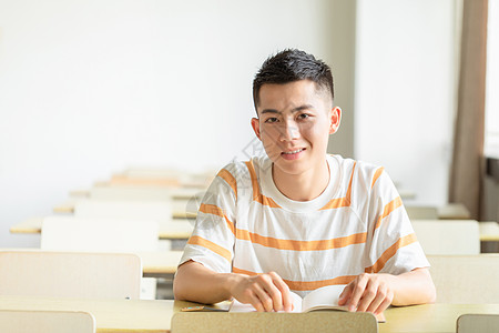 学生上课大学男生活高清图片