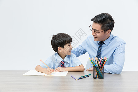 老师教学生画画学习校服高清图片素材