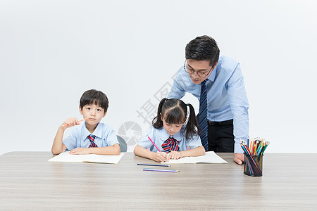 老师教学生画画学习图片