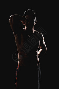 点球被扑！迪巴拉效力罗马期间19次主罚点球，今天首次罚丢