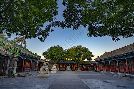 帝国理工大学恭王府一宫门背景