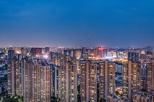 灰调夜景建筑图片