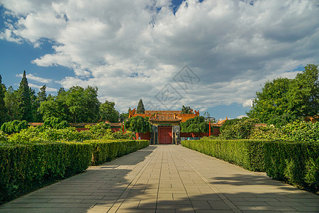 北京夏末初秋的景山公园背景