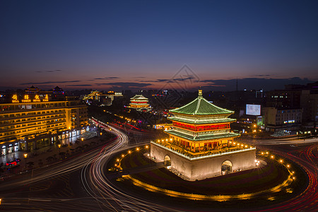 西安地标建筑西安钟楼背景