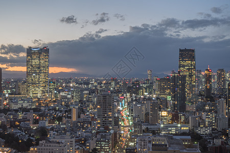 四周摩天大楼日本东京铁塔俯瞰东京四周背景
