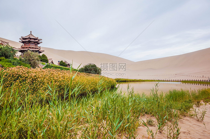 甘肃敦煌鸣沙山图片