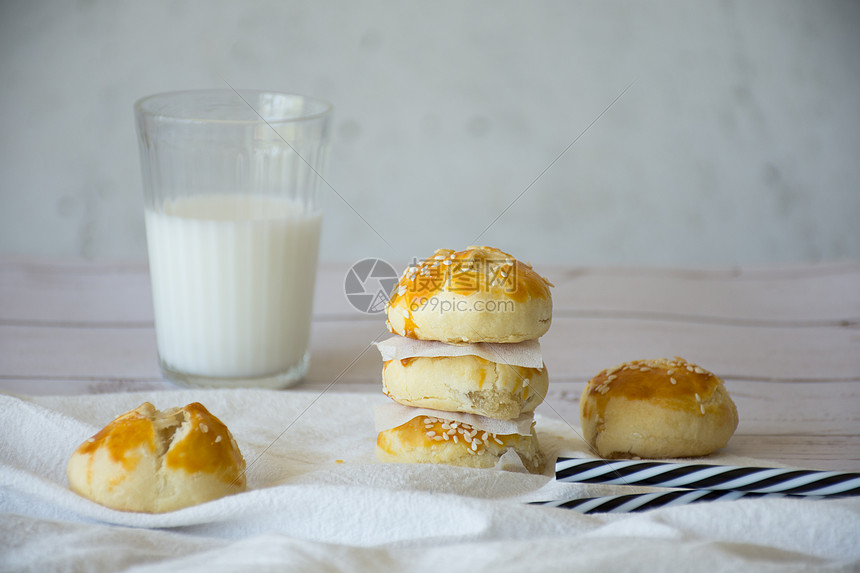 传统食品老婆饼图片