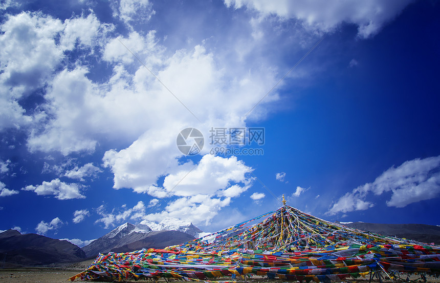 西藏拉萨经幡图片