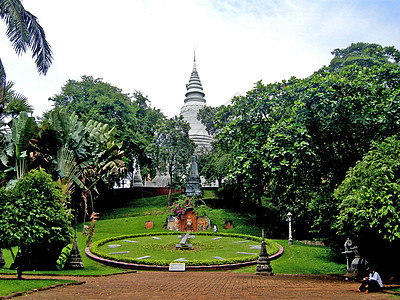 柬埔寨金边塔山寺 Wat Phnom寺庙高清图片素材