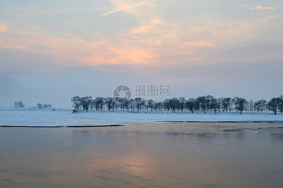 雾凇岛风景图片