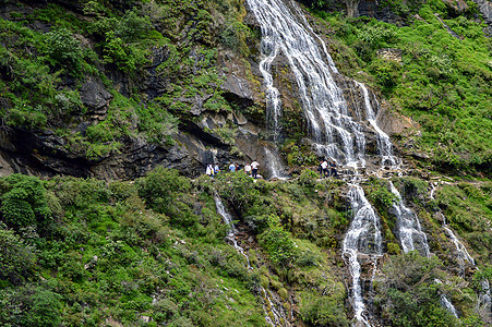 香格里拉虎跳峡背景图片