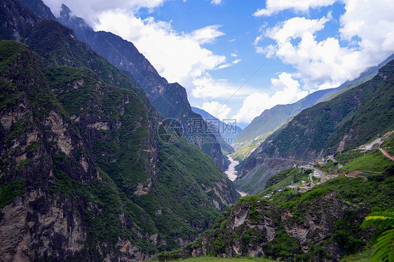 香格里拉虎跳峡图片