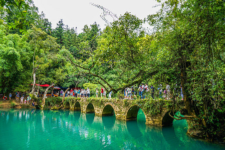 山瀑布贵州黔南荔波小七孔景区背景