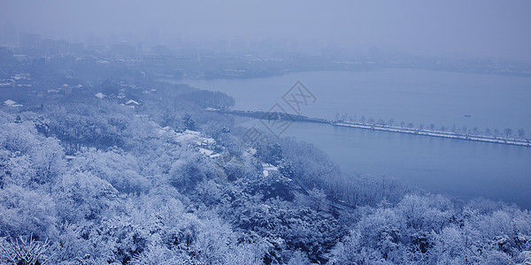 断桥雪景冬季的杭州背景