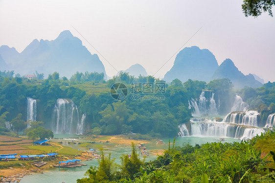 广西壮族自治区德天瀑布景区图片