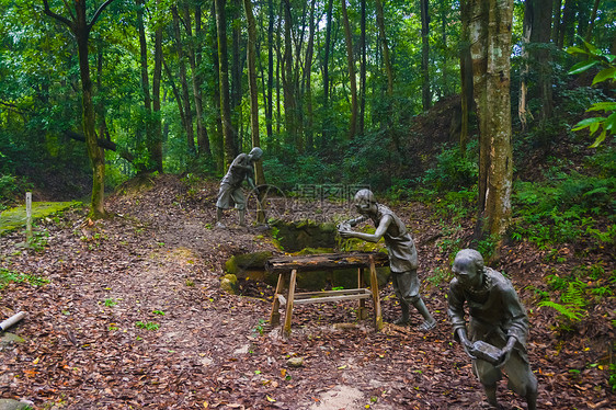 江西瑶里古镇高岭瓷土矿遗址图片