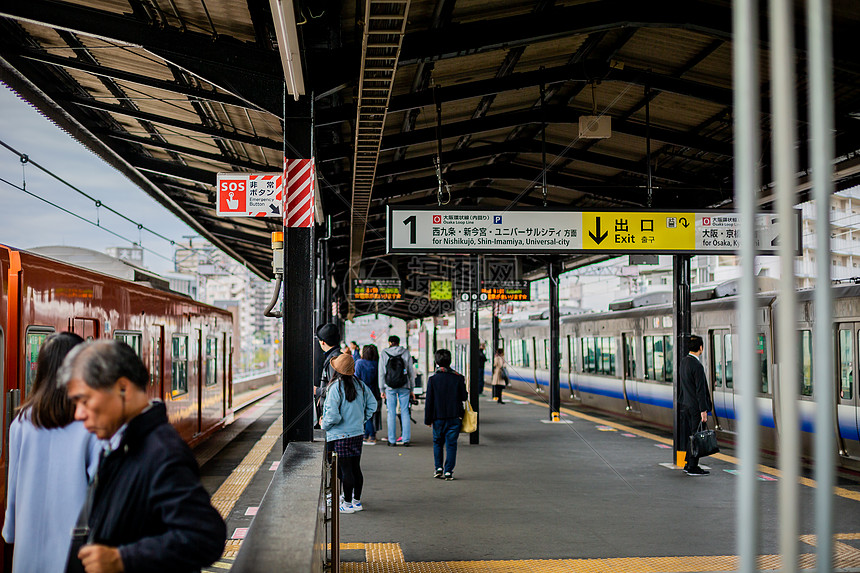 日本车站站台