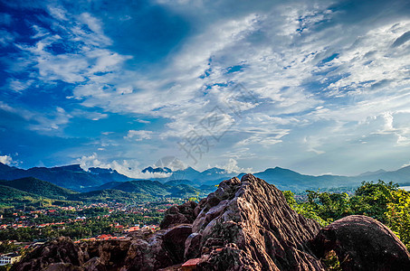 琅勃拉邦普西山图片