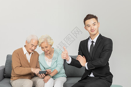 保险业务员销售形象老年人高清图片素材