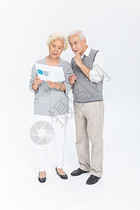 老年夫妻选择保险图片