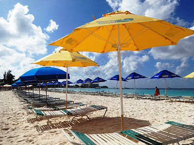 巴巴多斯美丽的海与沙滩风光奇秀海景迷人是驰名世界的海岛度假胜地图片