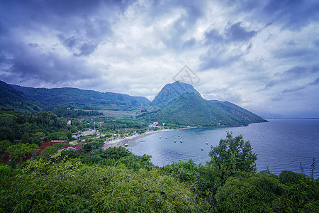 抚仙湖游船云南澄江抚仙湖景区背景