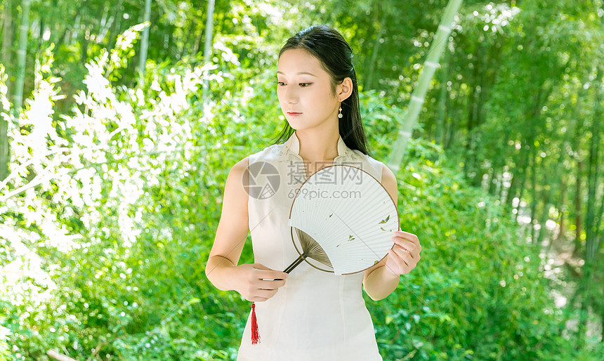 古风美女旗袍写真图片