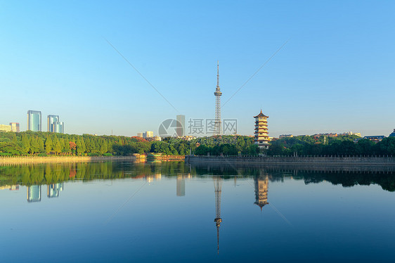 湖南长沙地标建筑烈士纪念塔图片