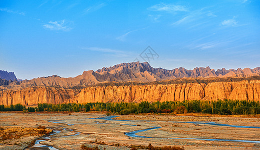 新疆特色火焰山风景背景