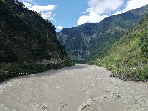 西藏雅鲁藏布江大峡谷图片