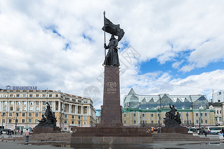 俄罗斯远东城市海参崴城市广场解放纪念碑图片