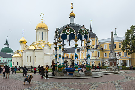 俄罗斯谢尔盖耶夫镇圣三一修道院图片