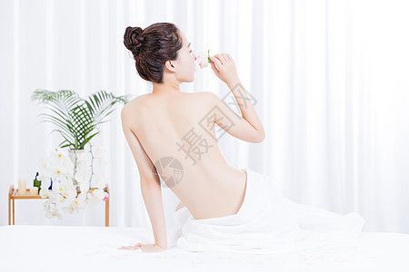 女性养生SPA背部展示高清图片