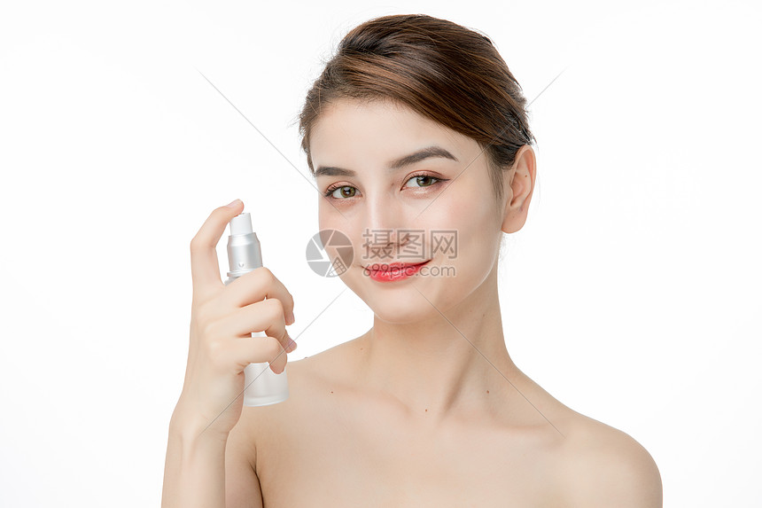 女性护肤保湿图片
