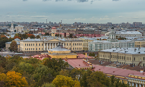 俯瞰旅游名城圣彼得堡城市全貌图片